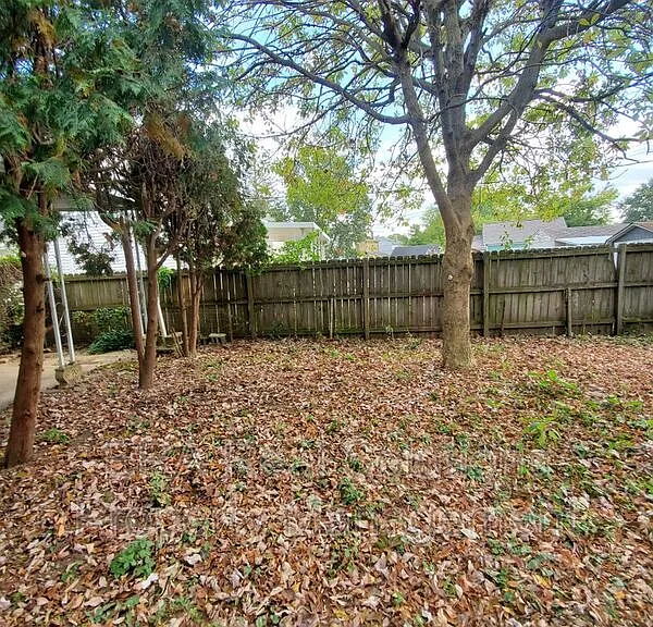 695 S Eureka Ave — Photo 28