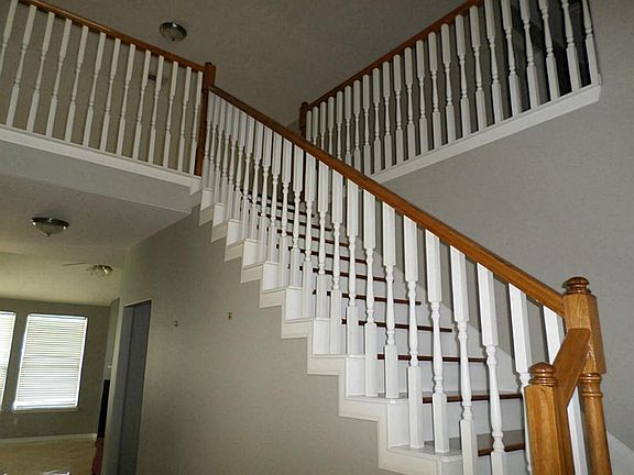 5th image of 6423 Savannah Pines Dr