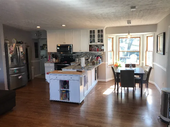 58 Bedford Rd, Newport News, VA 23601