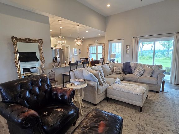 4th image of 173 Tomasville Dr