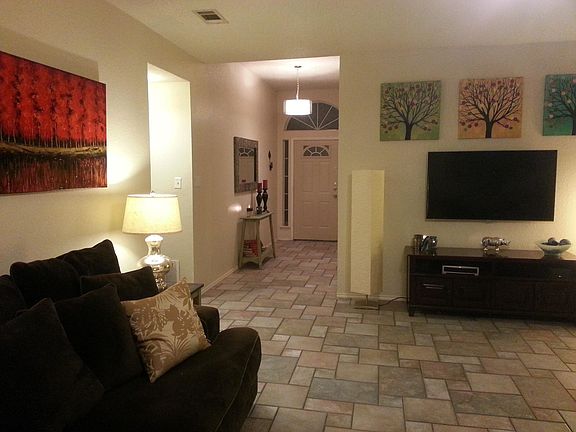 5th image of 4302 Aspen Dr