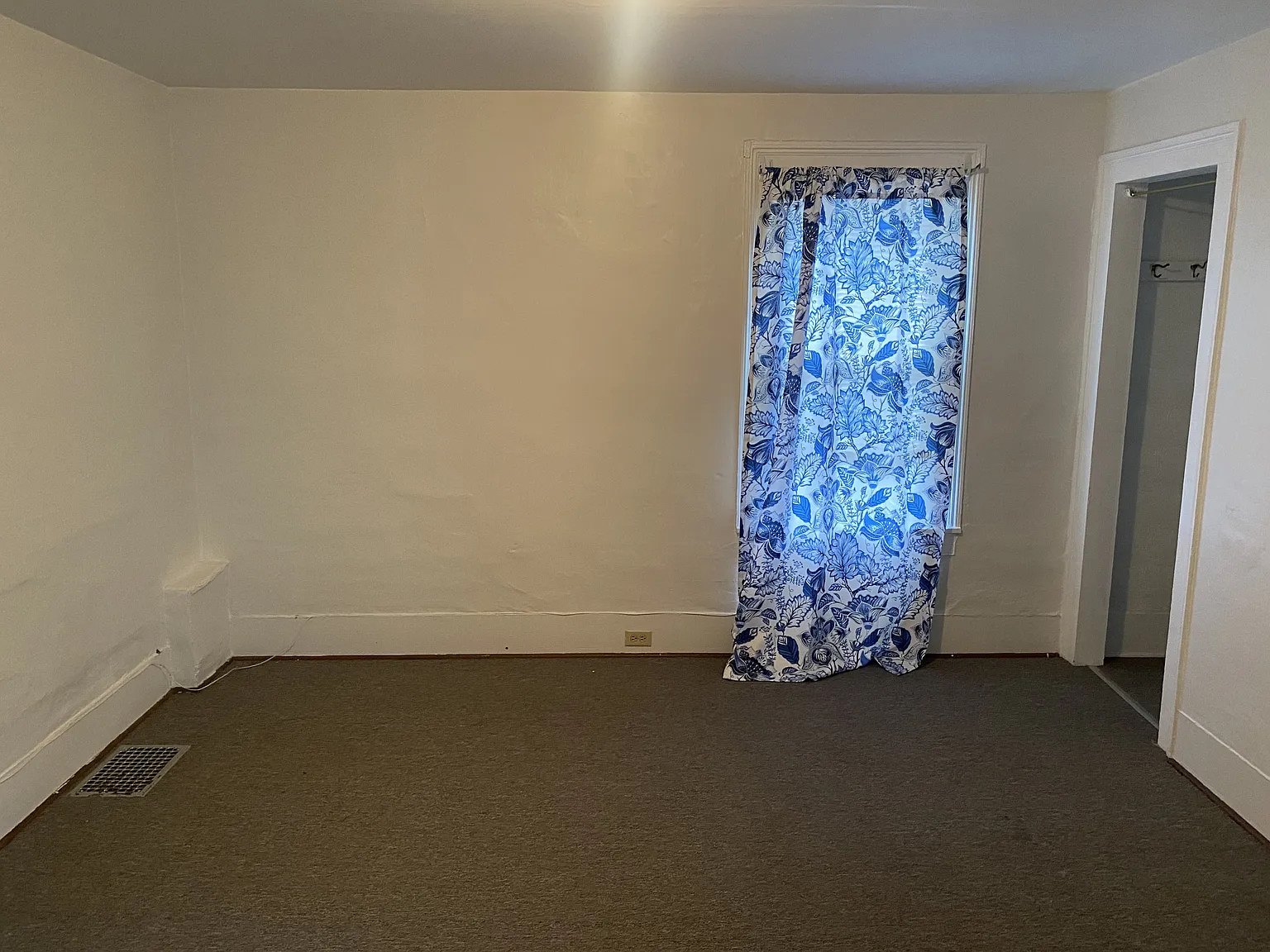 407 Cascadilla St - 2-Up — Photo 4