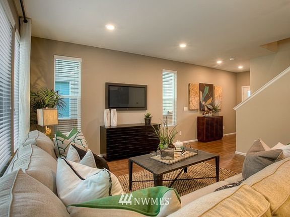 4th image of 4156 Cameron Lane NE #24