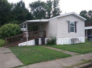 602 Sandpiper Ln SE, New Philadelphia, OH 44663