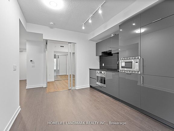 2nd image of 230 Simcoe St #1129