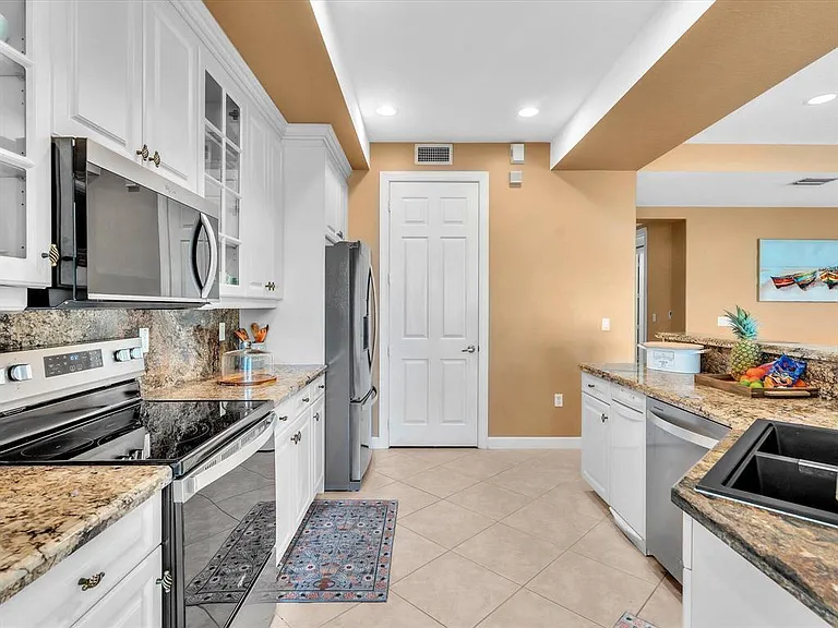 8025 NW 127th Ln #4-C — Photo 18