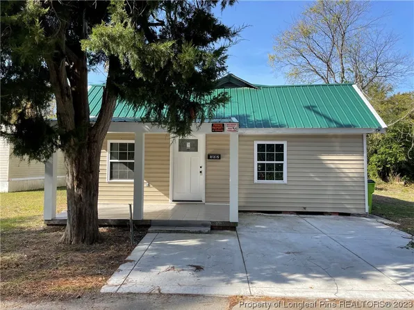 502 Blanks St, Elizabethtown, NC 28337
