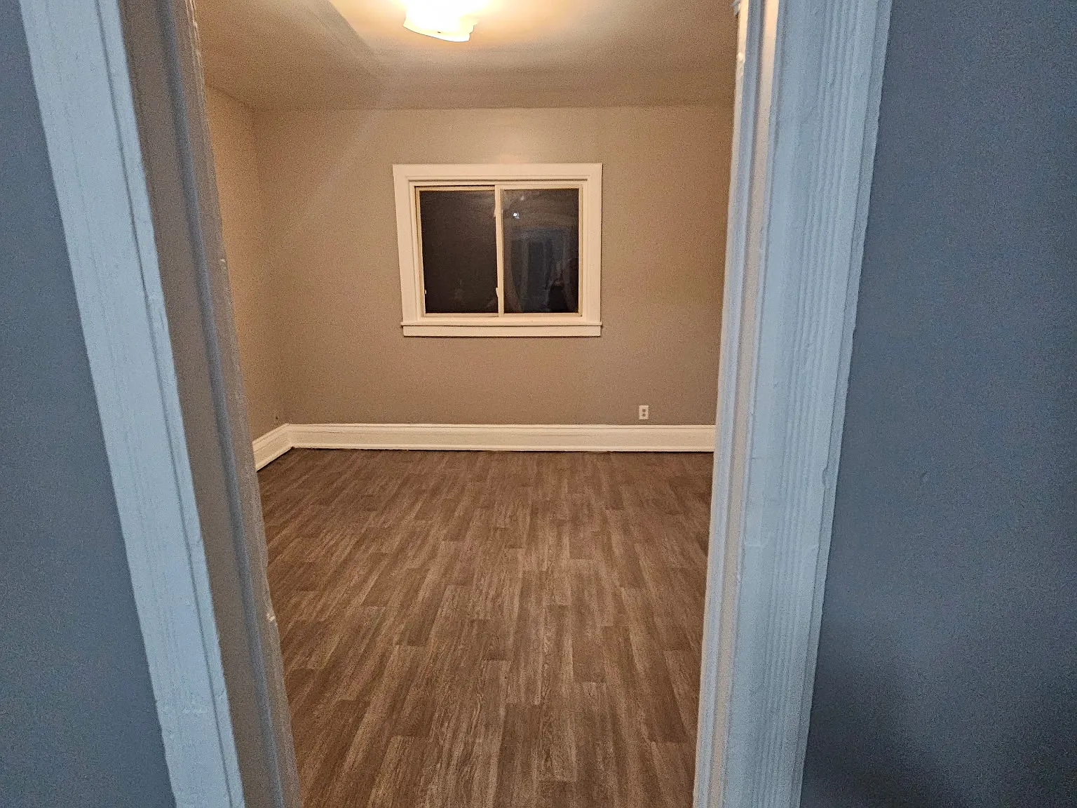2 bed, 900 sqft, $1,200 — Photo 3