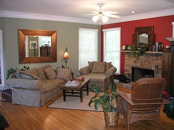 Family Room w/ Fireplace