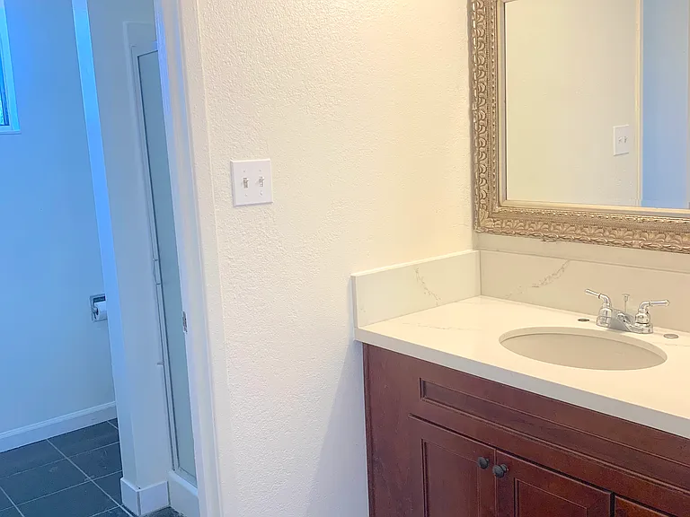1420 Aster Dr — Photo 8