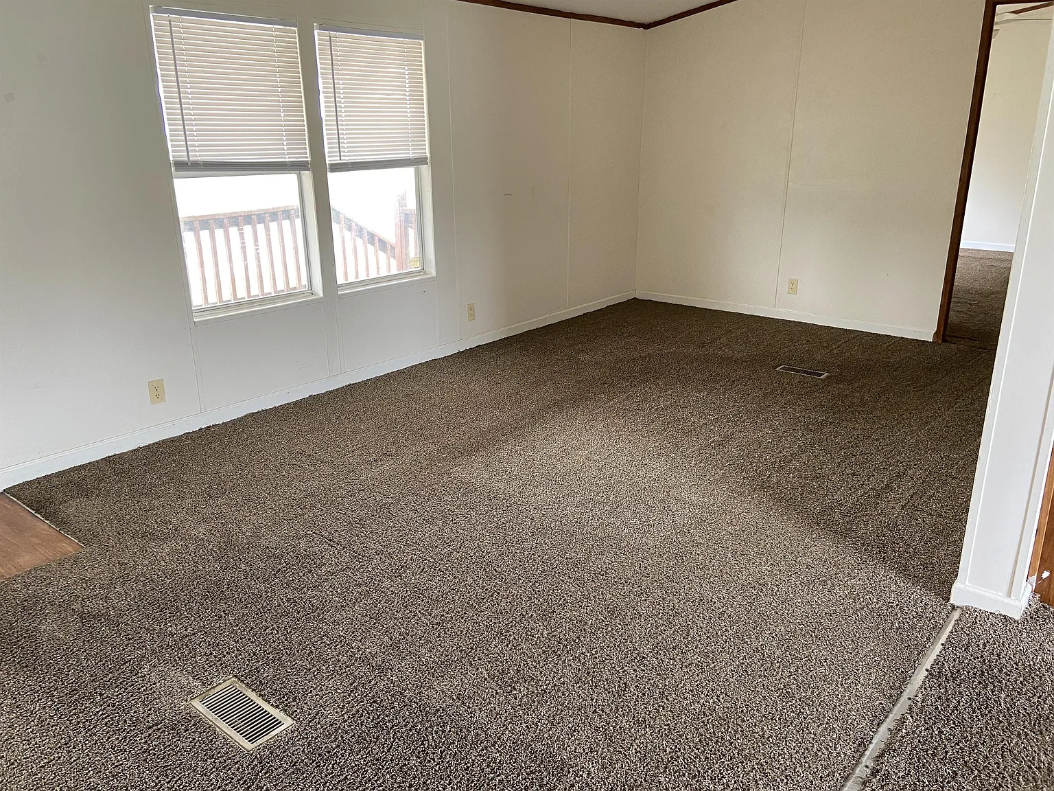 Sawgrass Mobile Home Park — Photo 1