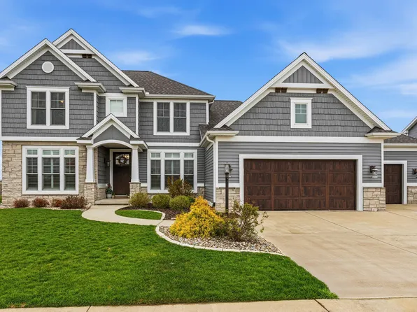 3812 Patriot Ln, Champaign, IL 61822