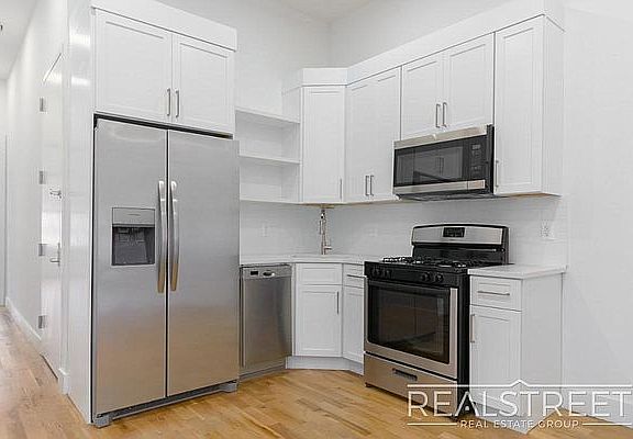 2nd image of 233 Cornelia St #1