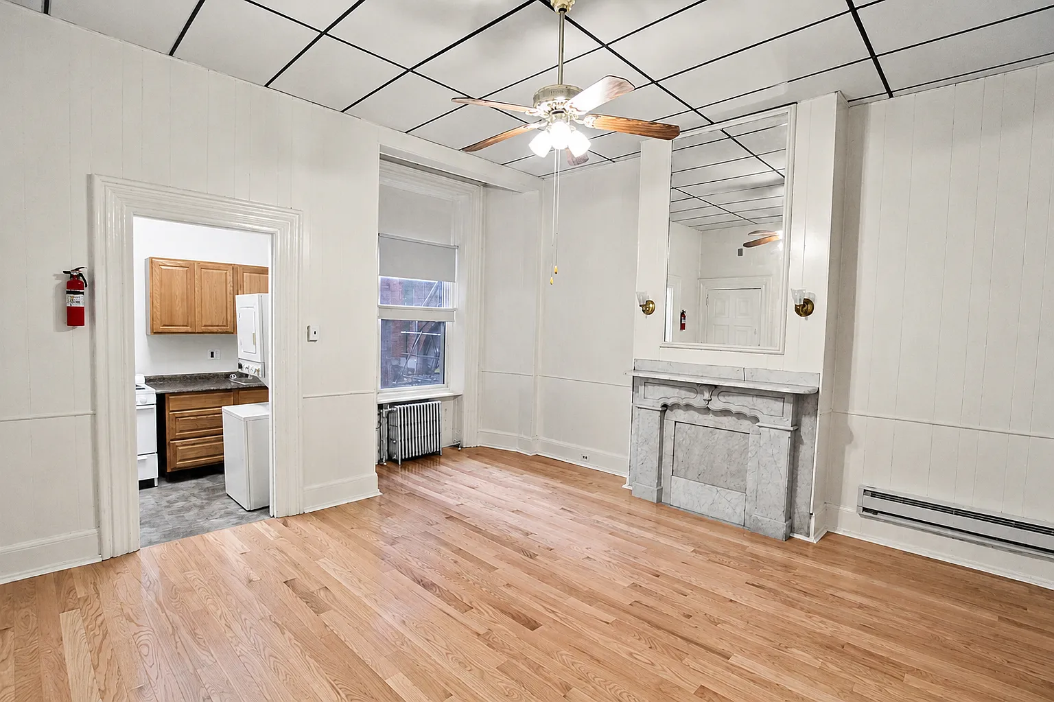 Studio, 300 sqft, $1,190 — Photo 2