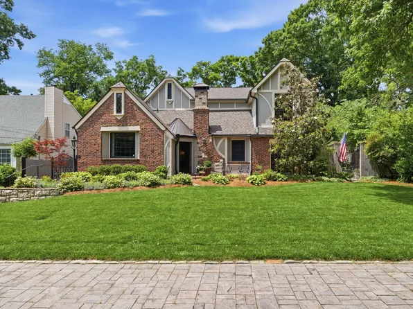 1724 Green Hills Dr, Nashville, TN 37215