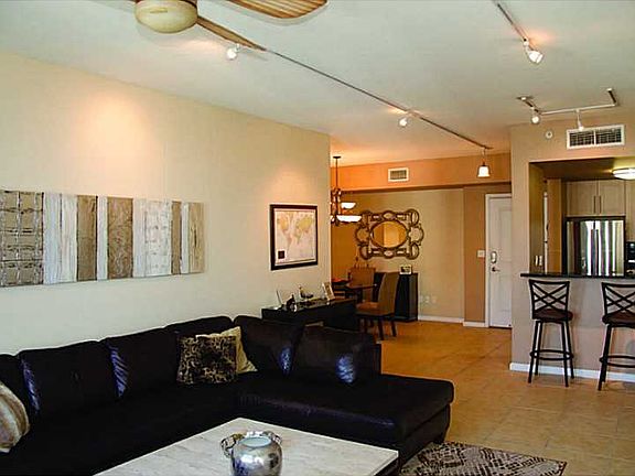 4th image of 511 SE 5th Ave APT 2302
