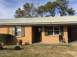 113 Harvey St, Belzoni, MS 39038