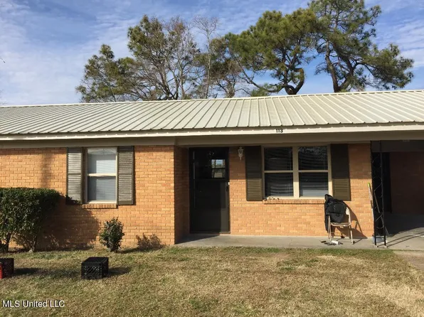 113 Harvey St, Belzoni, MS 39038