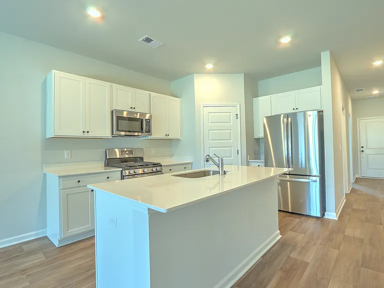 211 River Birch Ln — Photo 8