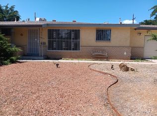 9825 Robin Ave NE, Albuquerque, NM 87112