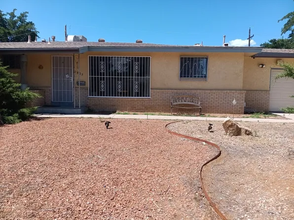 9825 Robin Ave NE, Albuquerque, NM 87112