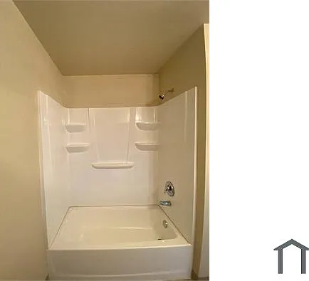 2 bed, $1,595 — Photo 4
