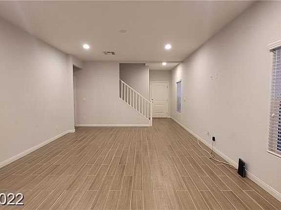 4th image of 9458 Samuel Clemens Ct