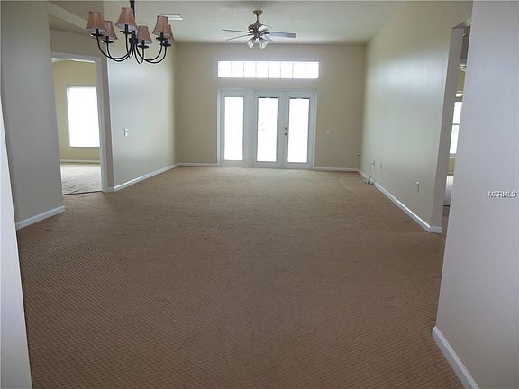 4th image of 1110 Summer Breeze Dr