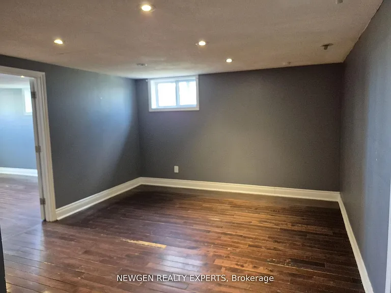 512 Bloor St E #BASEMENT — Photo 9