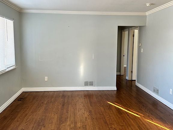 2nd image of 291 W Yale Ave