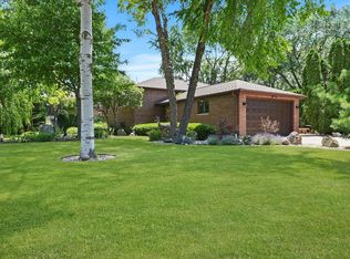 321 Morse Ave, Schaumburg, IL 60193