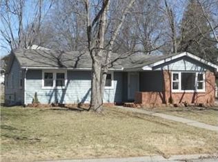 604 Santa Fe St, Leavenworth, KS 66048