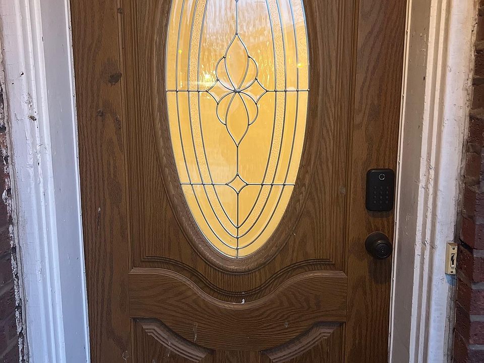 Front door, Keyless Entry