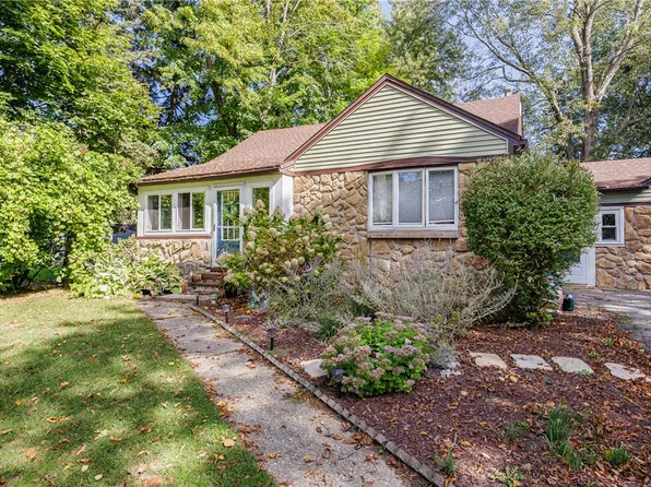 497 Hampton Blvd, Rochester, NY 14612