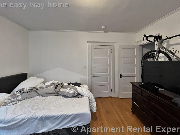 269 Huron Ave #3 — Photo 4