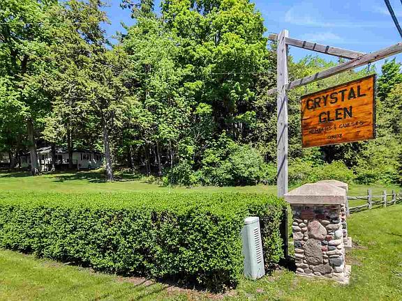 2nd image of 5424 Crystal Dr