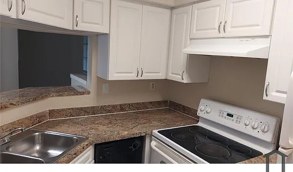 8734 Mallard Reserve Dr — Photo 16