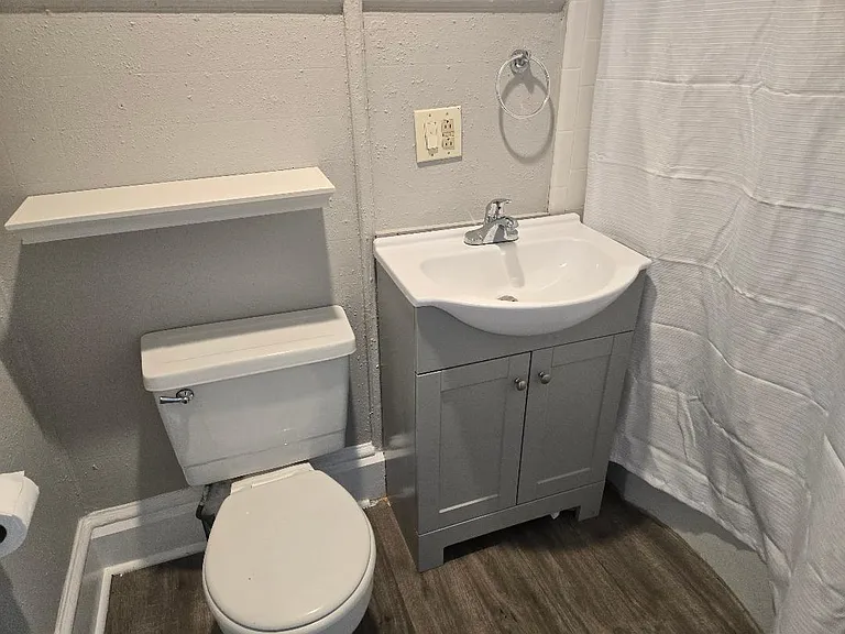 415 Pettigru St #1 — Photo 16