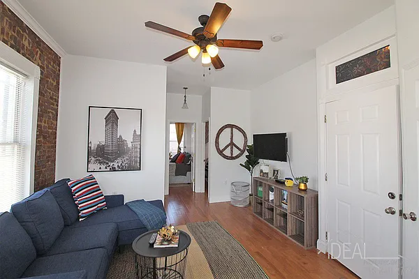 Rented by Ideal Properties Group | media 10