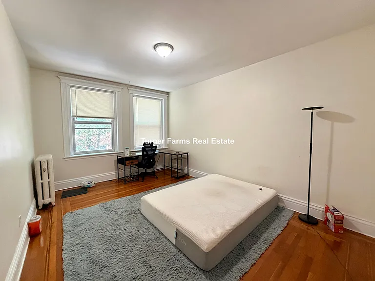 22 Euston St — Photo 3