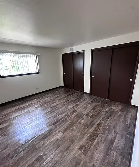 2137 E 175th St #6 — Photo 7