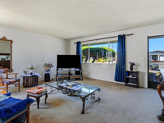 3rd image of 410 Spruce Cir