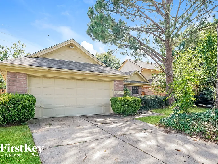 18423 Arbormont Dr — Photo 2