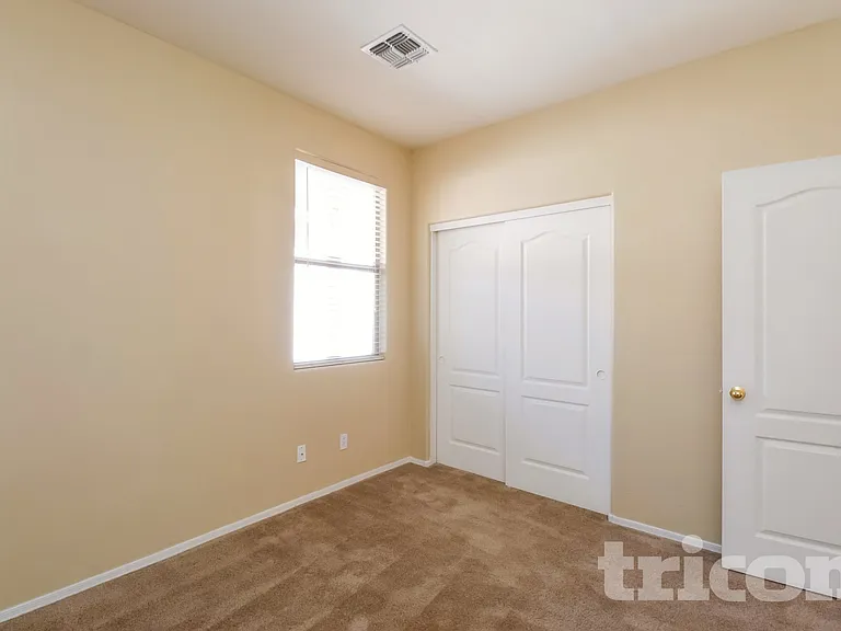 12519 W Estero Ln — Photo 9