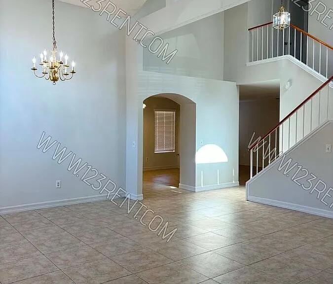37637 17th St E — Photo 2