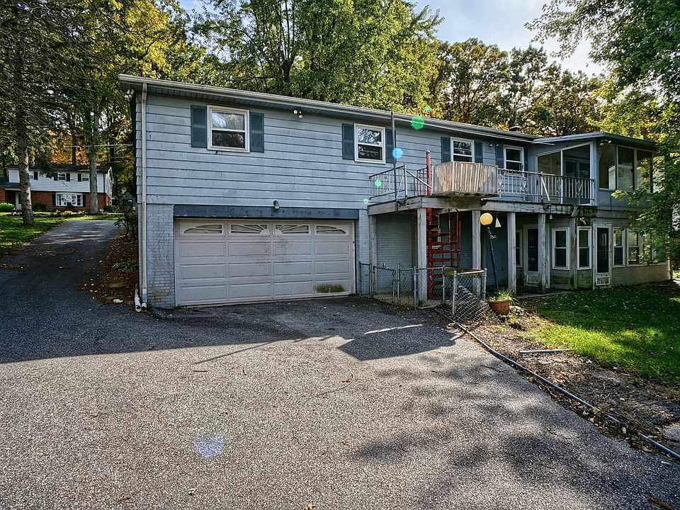 2nd image of 367 Holyoke Dr