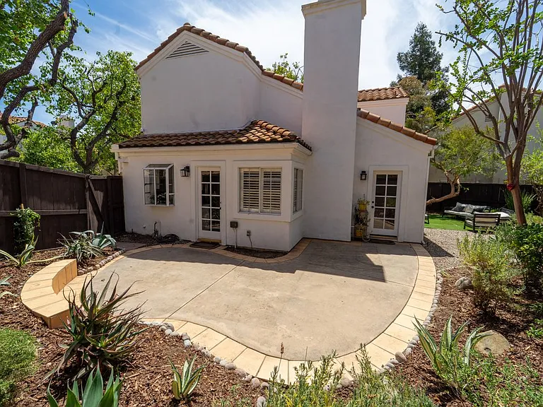 4365 Oak Glen St — Photo 35