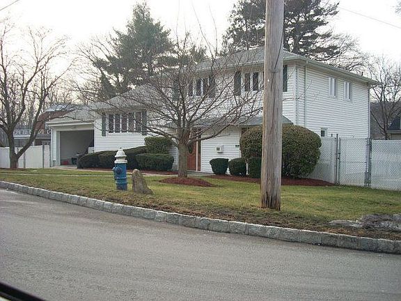 4th image of 8 Mount Pleasant Pl