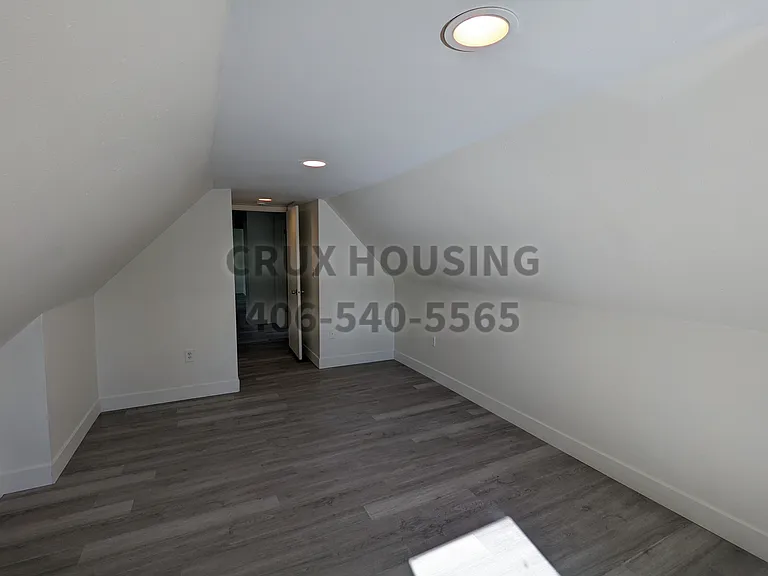 621 6th Ave N #5 — Photo 18