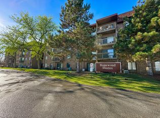 820 Elder Rd #C412, Homewood, IL 60430